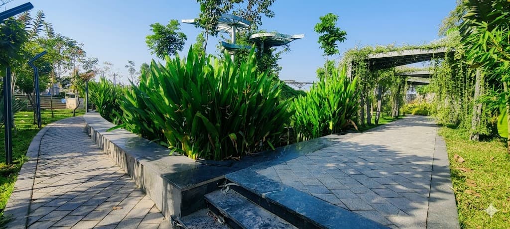 AURA RETREAT - Image 8